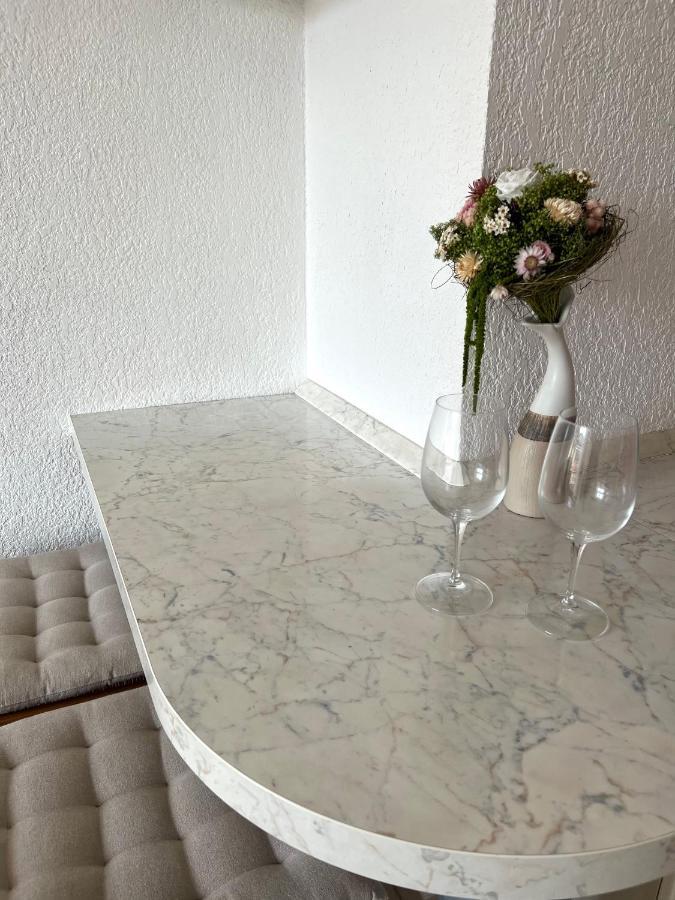 Coquet Appartement Avec Le Terrasse Sur Le Mer 로퀴에브륀캡마르탱 외부 사진