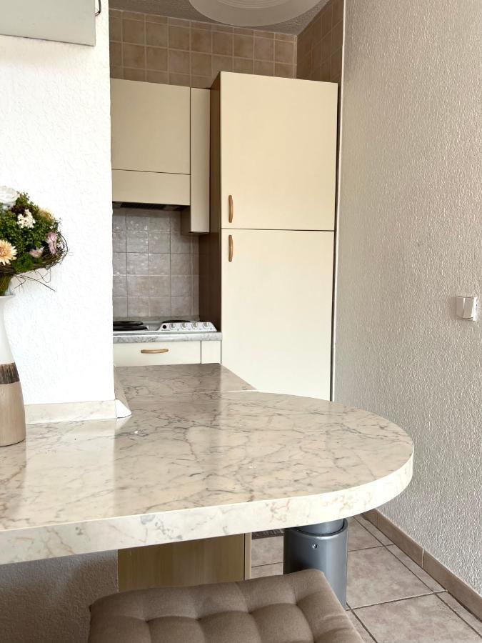 Coquet Appartement Avec Le Terrasse Sur Le Mer 로퀴에브륀캡마르탱 외부 사진